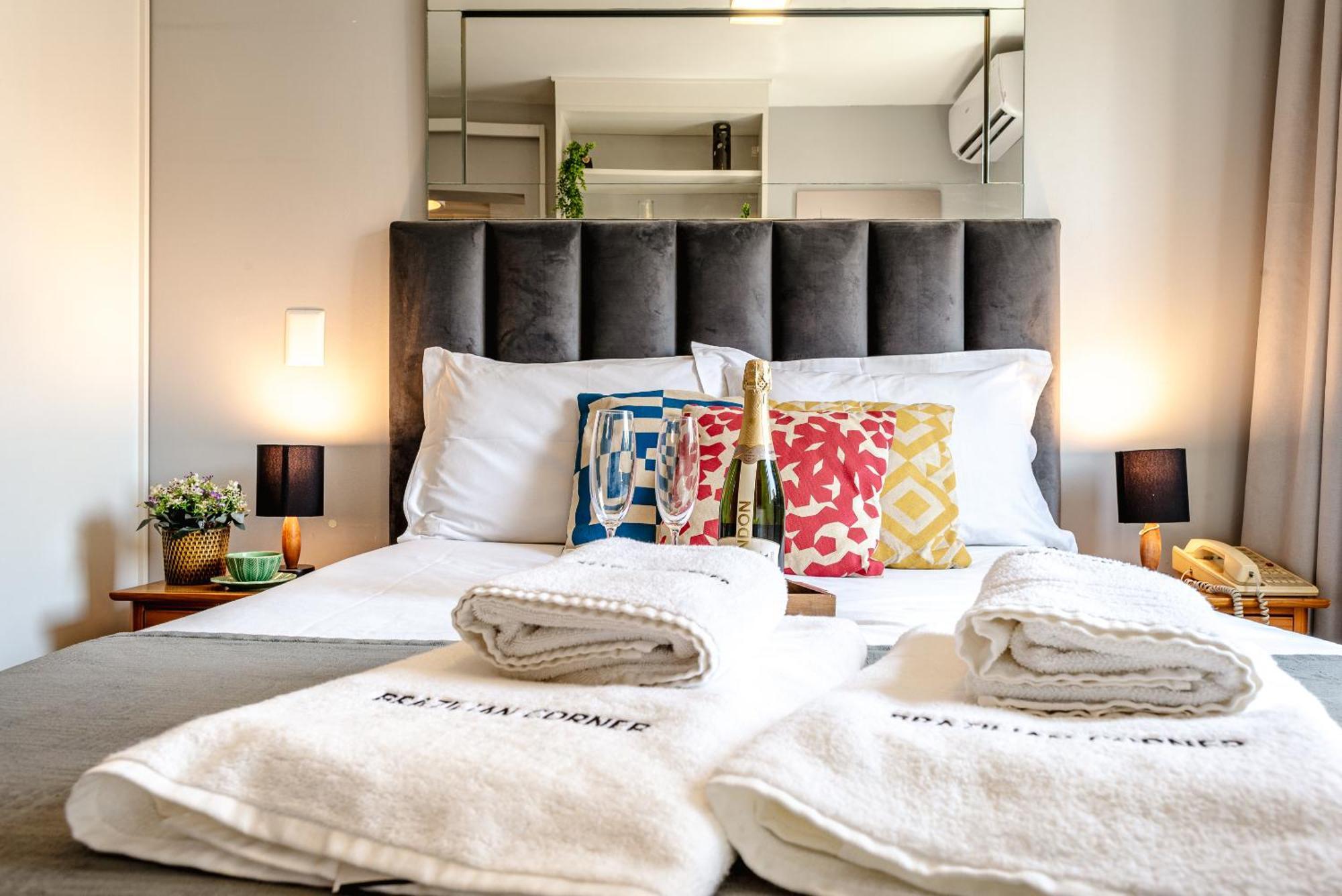 Piscina, Ac, Vaga No Itaim Bibi | Brazilian Corner Apartamento